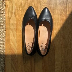 Women’s Black Casual / Dress Shoes